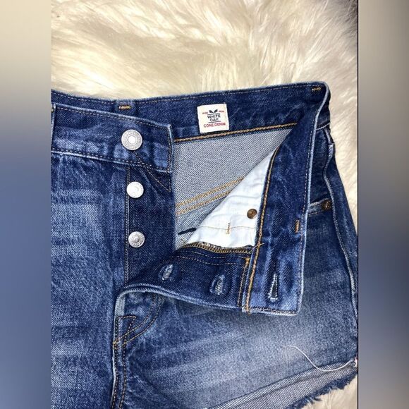 Levi’s 501 button fly Denim cut off shorts sz 26(2) - Picture 3 of 9